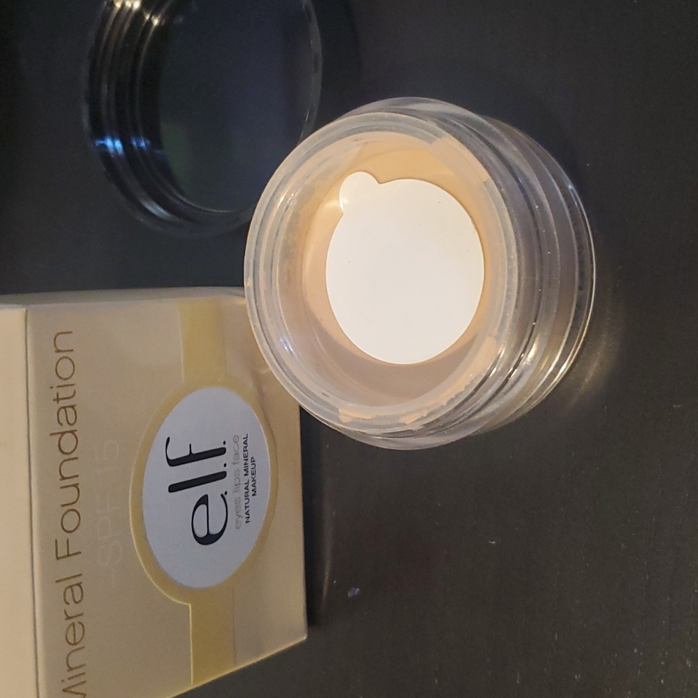 E.L.F. Mineral Foundation - SPF 15 - Warm